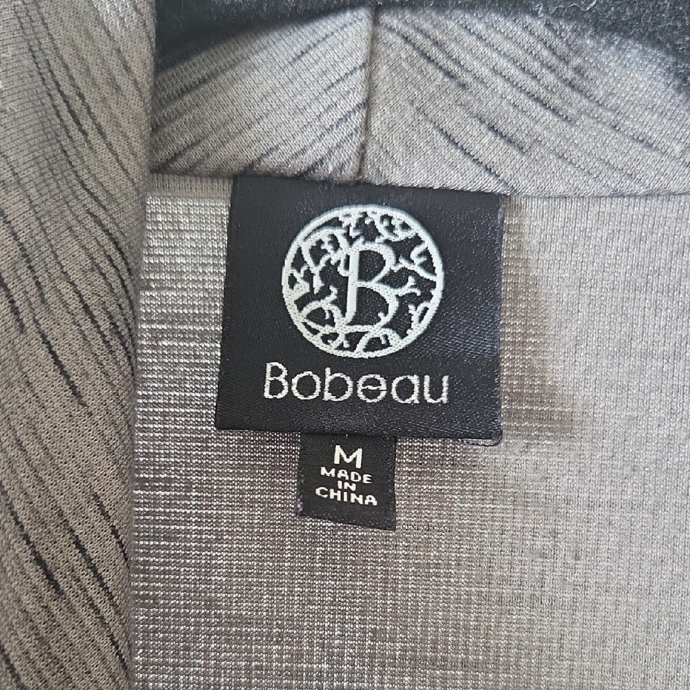 Bobeau Silver Textured Cardigan Ships Only With Bundle - Picture 2 of 4